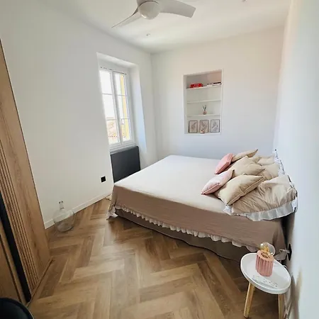 T4 Old Town - Mer-coeur De La Pietonne Apartman *