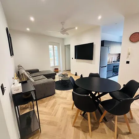 Apartment T4 Old Town - Mer-coeur De La Pietonne *