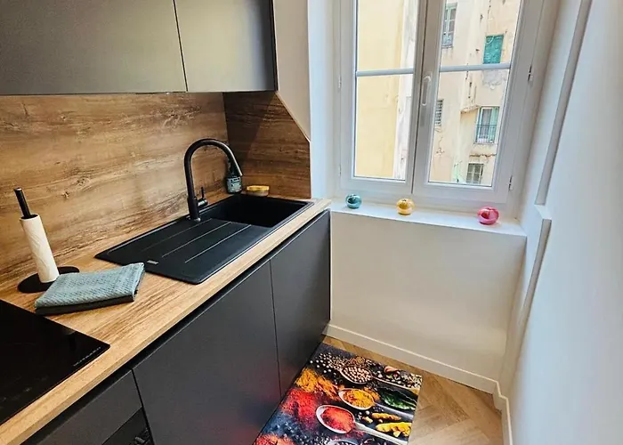 T4 Old Town - Mer-coeur De La Pietonne 芒通